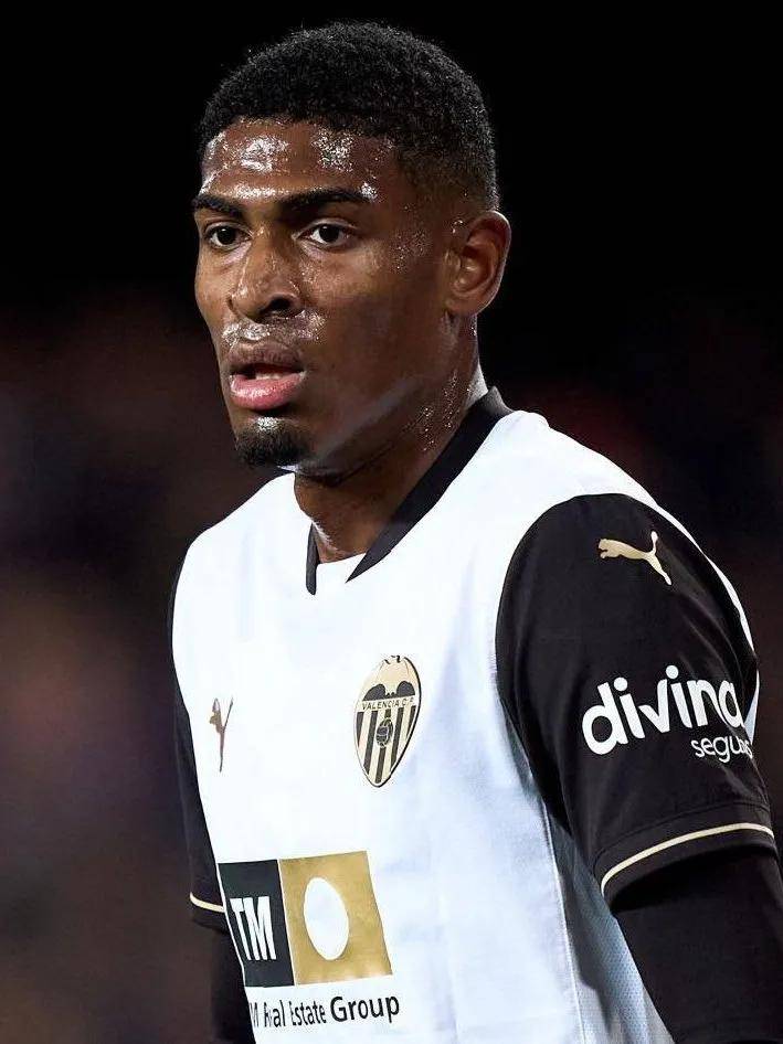 斯塔卡凭借 斯塔卡凭借