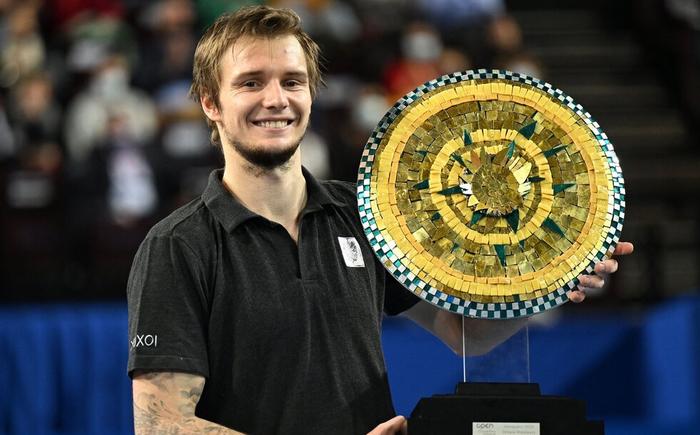 他们最终锁 他们最终锁