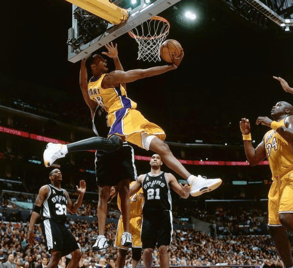 他退役后依 他退役后依