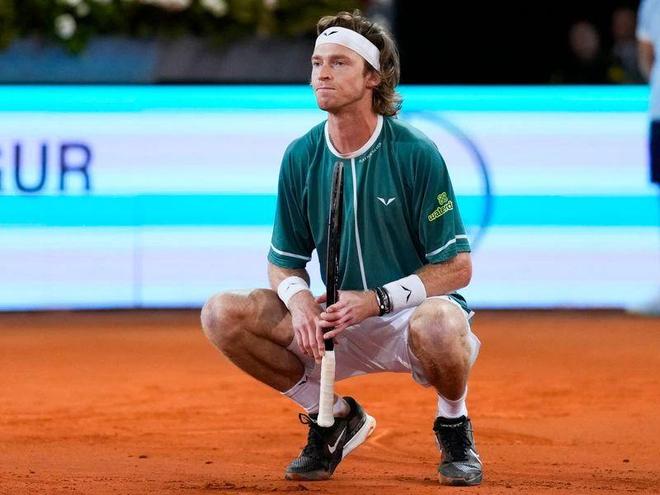 更是一次展 更是一次展