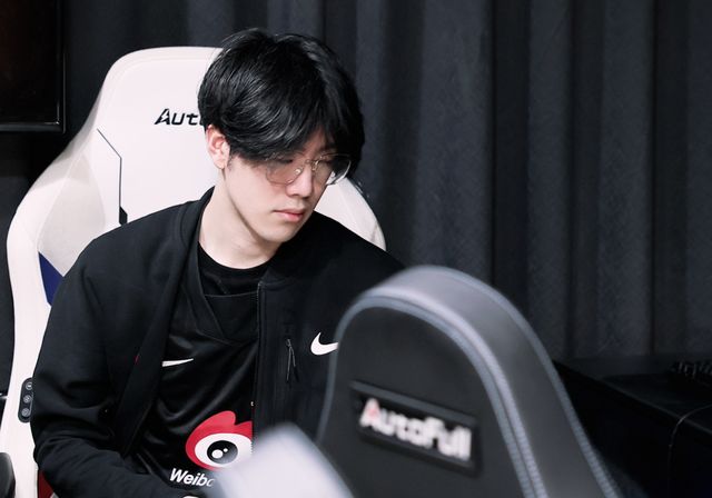 第一球就被 第一球就被