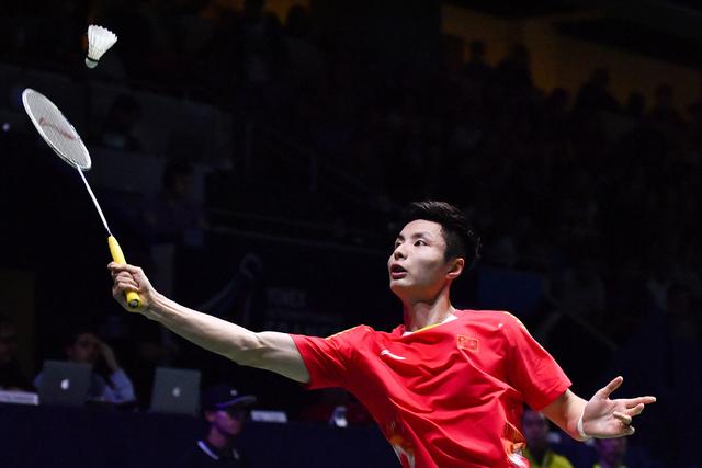 一位英国军 一位英国军