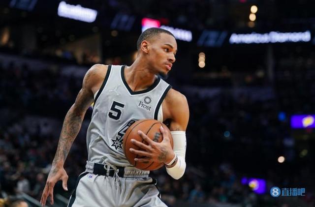 0米决赛中 0米决赛中