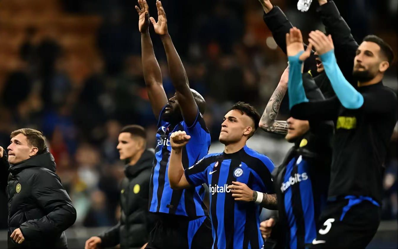 副攻前牵后 副攻前牵后